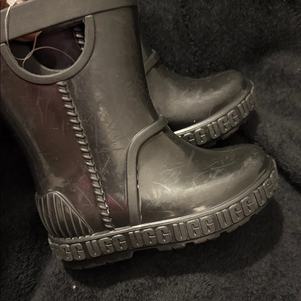 UGG Kids Black Rain Boots unisex-child K DrizlitaRain Boot